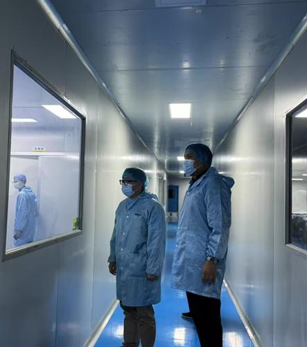 Vieraiden tehdaskäynti MEDICA-näyttelyssä Saksassa; Uusien mahdollisuuksien tutkiminen Euroopan lääketieteen markkinoilla